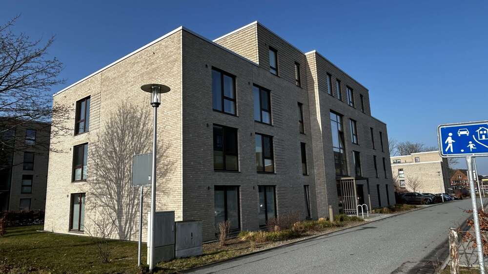 Etagenwohnung Flensburg Falkenberg - 3 Zimmer, 109 m&sup2;, 1.400&euro; | Angebot:25477603