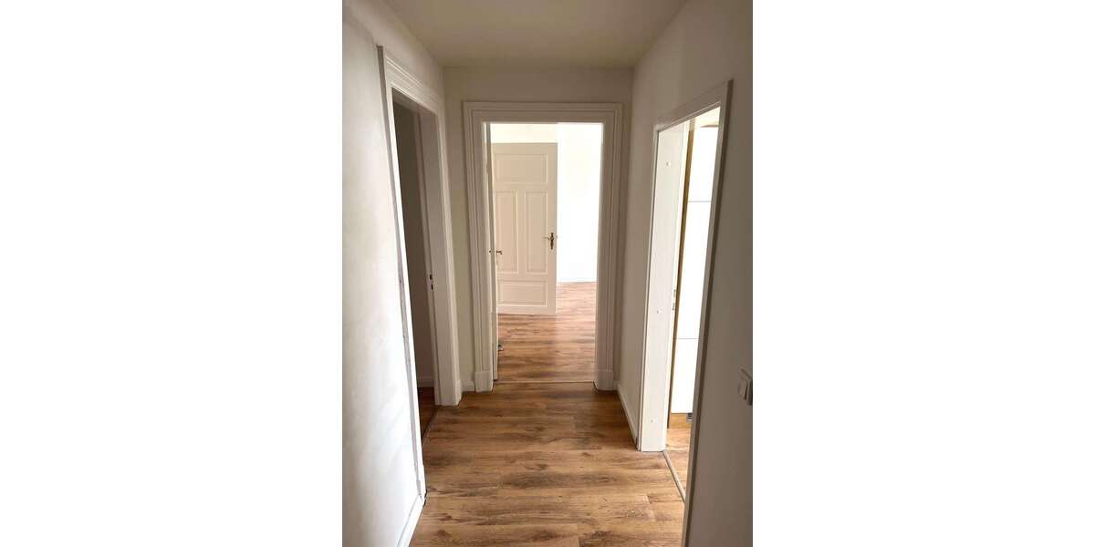 Etagenwohnung Flensburg - 3 Zimmer, 70 m&sup2;, 710&euro; | Angebot:27336668