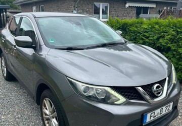 Nissan Qashqai 193.200 km 9.000 &euro; Flensburg 24944