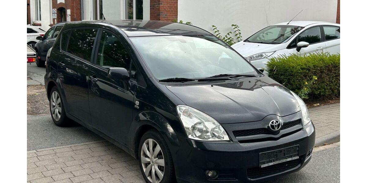 Toyota Corolla Verso 264.000 km 2.750 &euro; Flensburg 24941